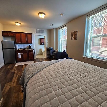 Cozy Stay At The Inman - 214 Шампейн Екстериор снимка