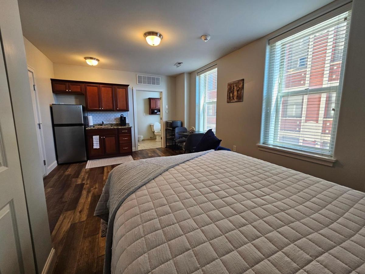 Cozy Stay At The Inman - 214 Шампейн Екстериор снимка