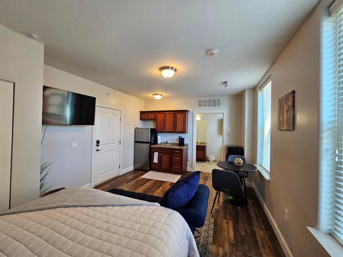Cozy Stay At The Inman - 214 Шампейн Екстериор снимка