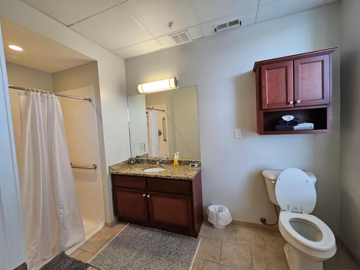 Cozy Stay At The Inman - 214 Шампейн Екстериор снимка